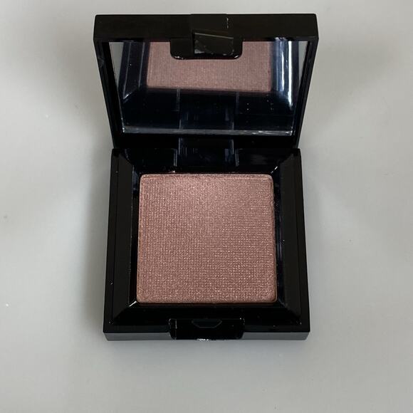 Signature Club A Checkerboard Eyeshadow Lot #14A .06oz NEW - Picture 2 of 4